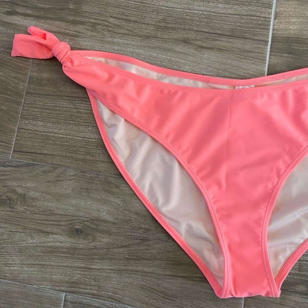 Fabletics women’s Bikini Bottom - Picture 2 of 9